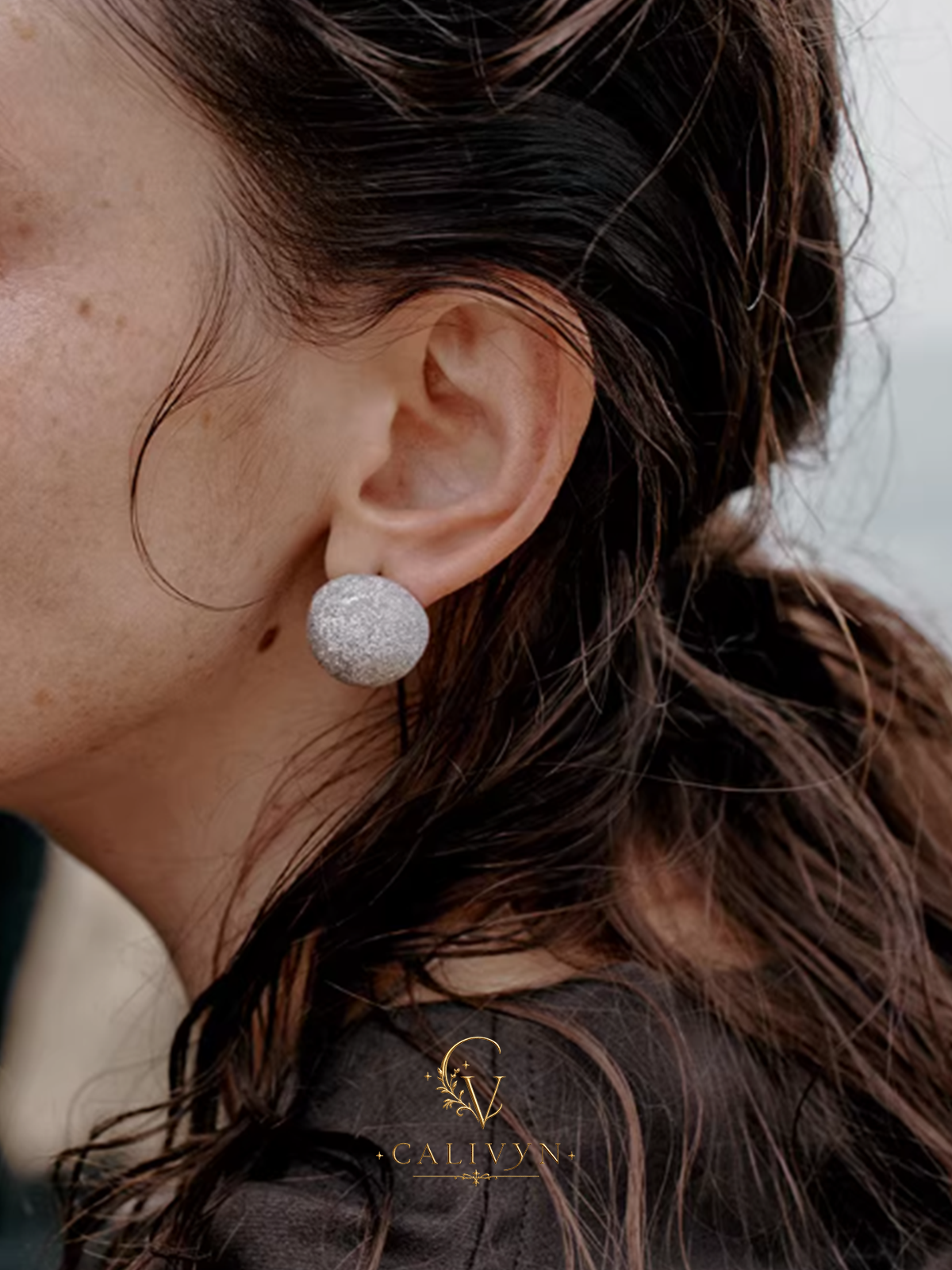 Gilded Sand Stud Earrings – Petite Sophisticated Style